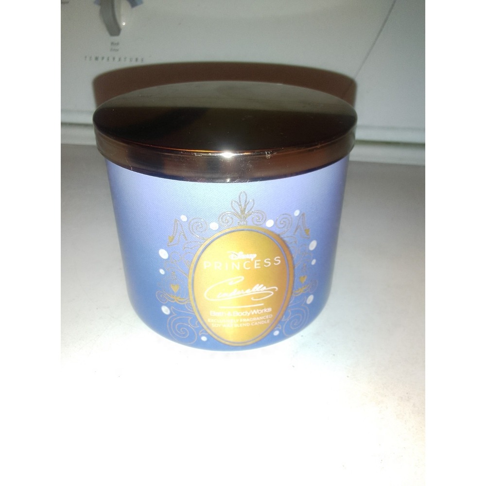 Bath & Body Works Disney Princess Cinderella Scented Candle Net Wt 14.5 Oz  2... - Picture 5 of 11